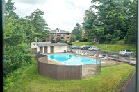 130 Mammoth Rd photo'