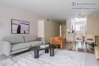 250 S San Fernando Blvd in Burbank, CA - Building Photo - Building Photo