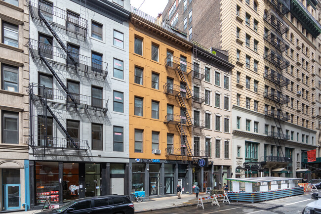 19 Murray St in New York, NY - Building Photo - Building Photo