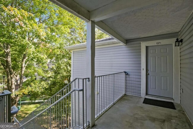 1371 Keys Crossing Dr NE in Atlanta, GA - Building Photo - Building Photo