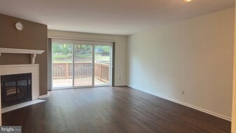 342 Brigade Ct in Chesterbrook, PA - Building Photo