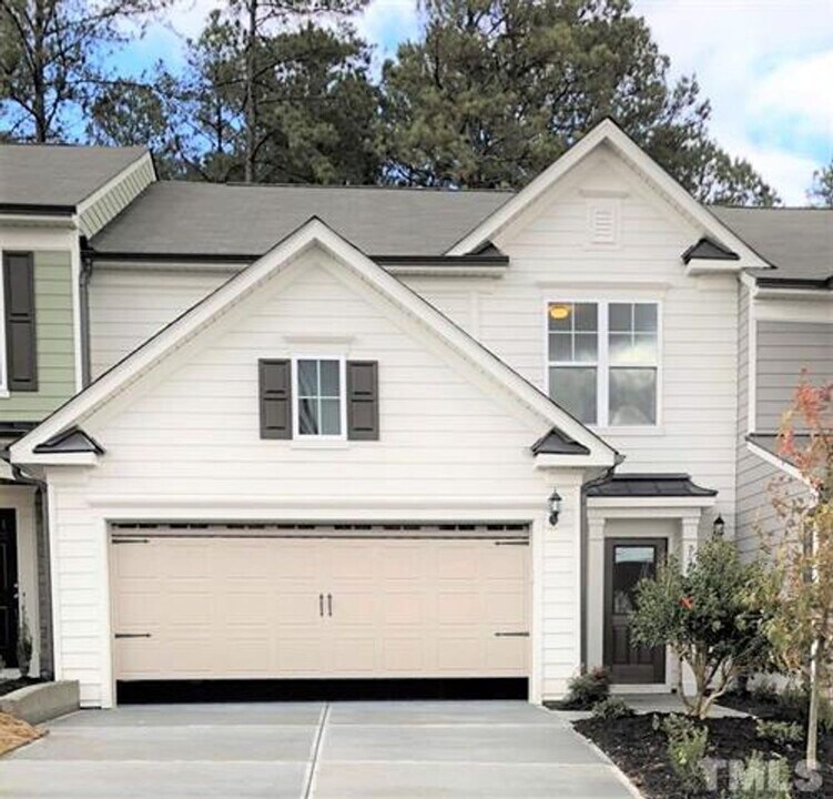 1217 Nightshade Dr in Durham, NC - Foto de edificio