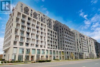 500 Wilson Ave in Toronto, ON - Building Photo - Building Photo