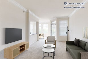 1299 Corporate Dr in Westbury, NY - Building Photo