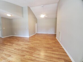 124 Westwood Rd in Commerce, GA - Building Photo - Building Photo