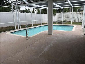 6409 Golden Leaf Ct in Lakewood Ranch, FL - Building Photo - Building Photo