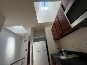 90 Prescott St, Unit 2 in Jersey City, NJ - Building Photo - Building Photo