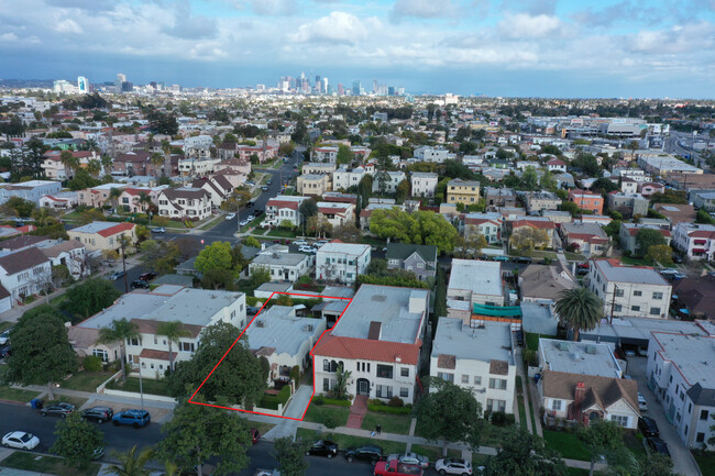 1260 S Citrus Ave in Los Angeles, CA - Building Photo - Building Photo