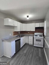 468 Morrow Rd in Forest Park, GA - Building Photo - Building Photo