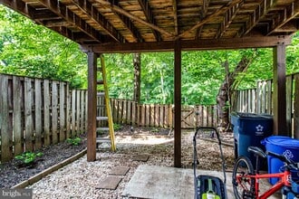 14493 Four Chimney Dr in Centreville, VA - Building Photo - Building Photo