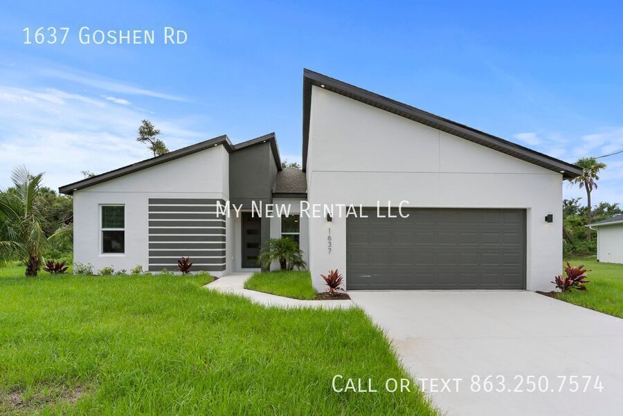 1637 Goshen Rd in North Port, FL - Building Photo