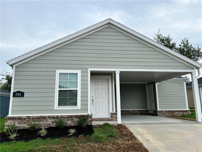 property at 506 N Cresswell Dr