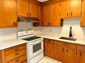 53 E Richmond Ave. in Richmond, CA - Foto de edificio - Building Photo