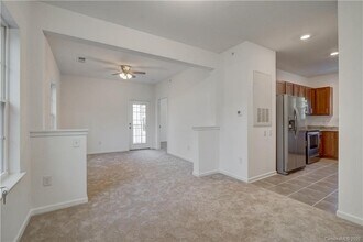 21512 Aftonshire Dr in Cornelius, NC - Building Photo - Building Photo