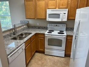 York Apartments in Anderson, IN - Foto de edificio - Building Photo