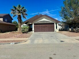 403 Wisconsin Ct in Socorro, TX - Building Photo