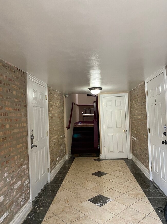 7010 S Merrill Ave in Chicago, IL - Building Photo - Building Photo