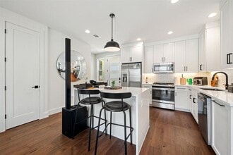 2609 Willow St in Austin, TX - Building Photo - Building Photo