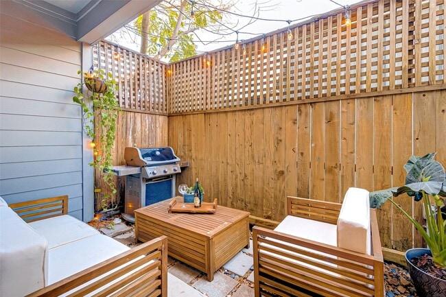 property at 4308 Lillian St