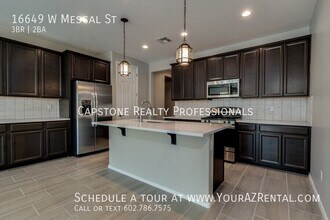 16649 W Mescal St in Surprise, AZ - Building Photo - Building Photo