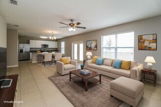 3459 Landing Vw in Tavares, FL - Building Photo - Building Photo