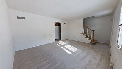 141 Oak Manor Dr in York, PA - Building Photo - Building Photo