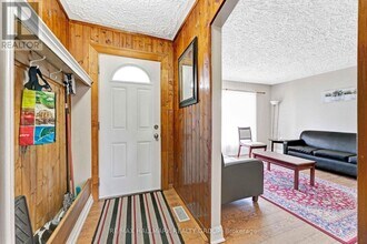 984 Miss Ottawa St in Ottawa, ON - Building Photo - Building Photo