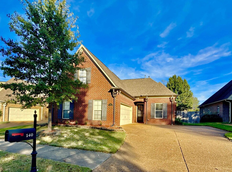 140 E Porter Run Dr in Collierville, TN - Building Photo