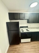 1886 Ave B in Watervliet, NY - Building Photo - Building Photo