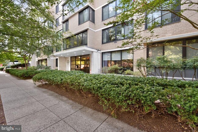 2030 F St NW