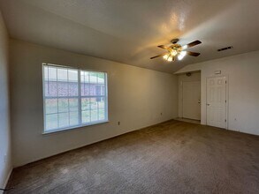 1011 Hawk Trail-Unit -# 2 in Copperas Cove, TX - Building Photo - Building Photo