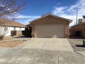 10220 Country Sage Dr NW in Albuquerque, NM - Building Photo