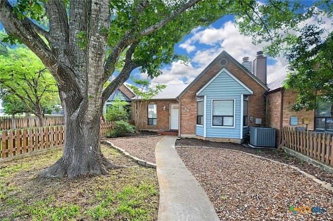 property at 736 Summerwood Dr