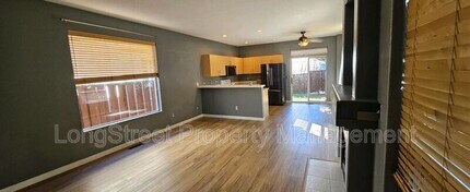 4322 NE 76th Ave in Portland, OR - Building Photo - Building Photo