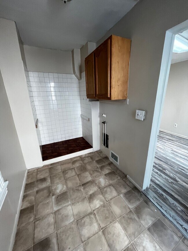 536 Walnut St-Unit -1st Fl in Reading, PA - Building Photo - Building Photo