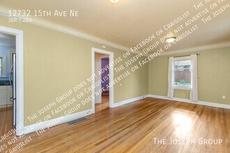 12732 15th Ave NE in Seattle, WA - Building Photo - Building Photo