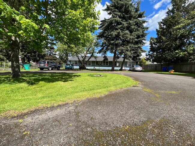 2626 NE 111th Ave, Unit 2626 in Portland, OR - Building Photo - Building Photo