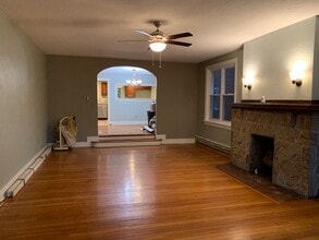 804 Gaskill Ave in Jeannette, PA - Building Photo - Building Photo