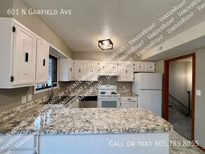 601 N Garfield Ave in Sioux Falls, SD - Building Photo - Building Photo