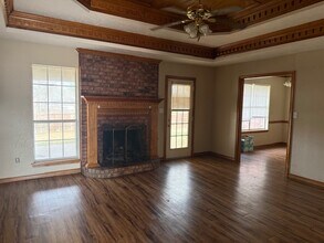 23 Ashleigh Cir in Wake Village, TX - Building Photo - Building Photo