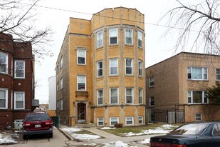 6454 N Maplewood Ave Apartments