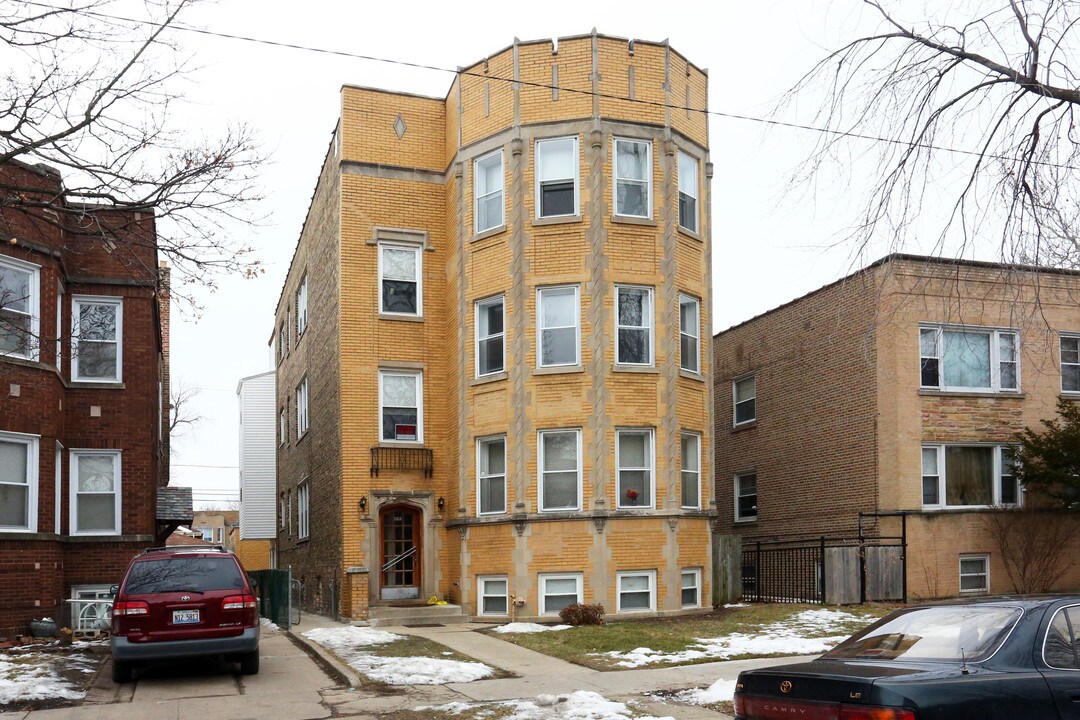 6454 N Maplewood Ave in Chicago, IL - Building Photo