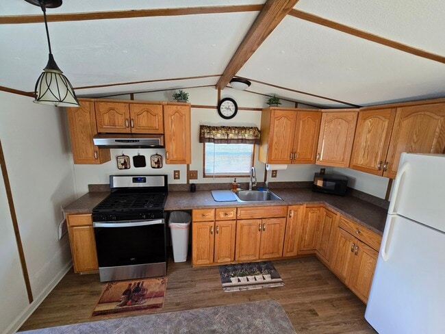 property at 181 Southerton Ln