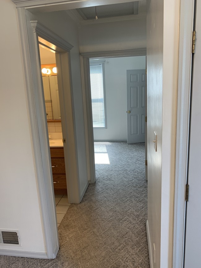 516 S 12th St, Unit 518 South 12th St in Quincy, IL - Foto de edificio - Building Photo