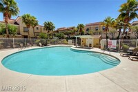 1087 Tropical Star Ln in Henderson, NV - Foto de edificio - Building Photo