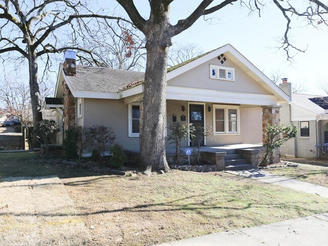 property at 723 N Monroe St