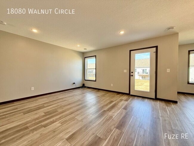 18080 Walnut Circle in Big Lake, MN - Building Photo - Building Photo