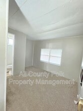 2735 W 10th St in Lakeland, FL - Building Photo - Building Photo