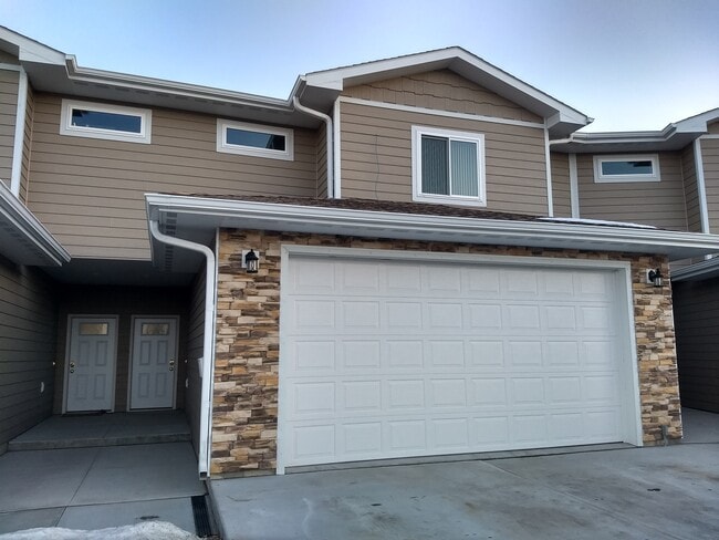 property at 815 W Benjamin Ave