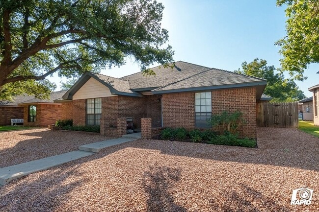 4911 Sherwood Dr in Midland, TX - Foto de edificio - Building Photo